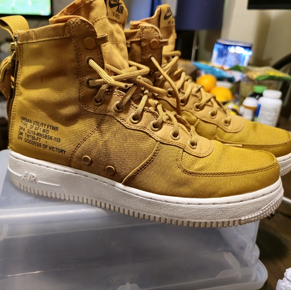 Nike AF1 Urban Utility Footwear shoe - Picture 2 of 15